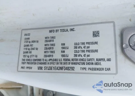 2022 Tesla Model 3 Rear-Wheel Drive z USA, uszkodzony, nr VIN 5YJ3E1EA3NF348292
